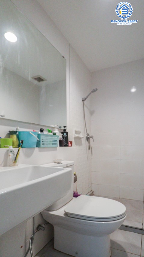 *****ทาวน์เฮ้าส์มือสองย่านนนทบุรี ม.อินดี้ บางใหญ่2 บนเนื้อที่ 18.1 ตร.ว. ฟังก์ชัน 2 ห้องนอน 3 ห้องน้ำ 2 ที่จอดรถ บ้านใหม่ สภาพดี  เพียง 700 ม.ก็ถึงถ.กาญจนาภิเษก ใกล้เซ็นทรัลเวสต์เกต และรถไฟฟ้าสายสีม่วง "สถานีตลาดบางใหญ่"